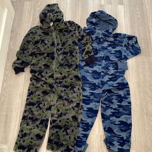 BOYS Onesie Set!